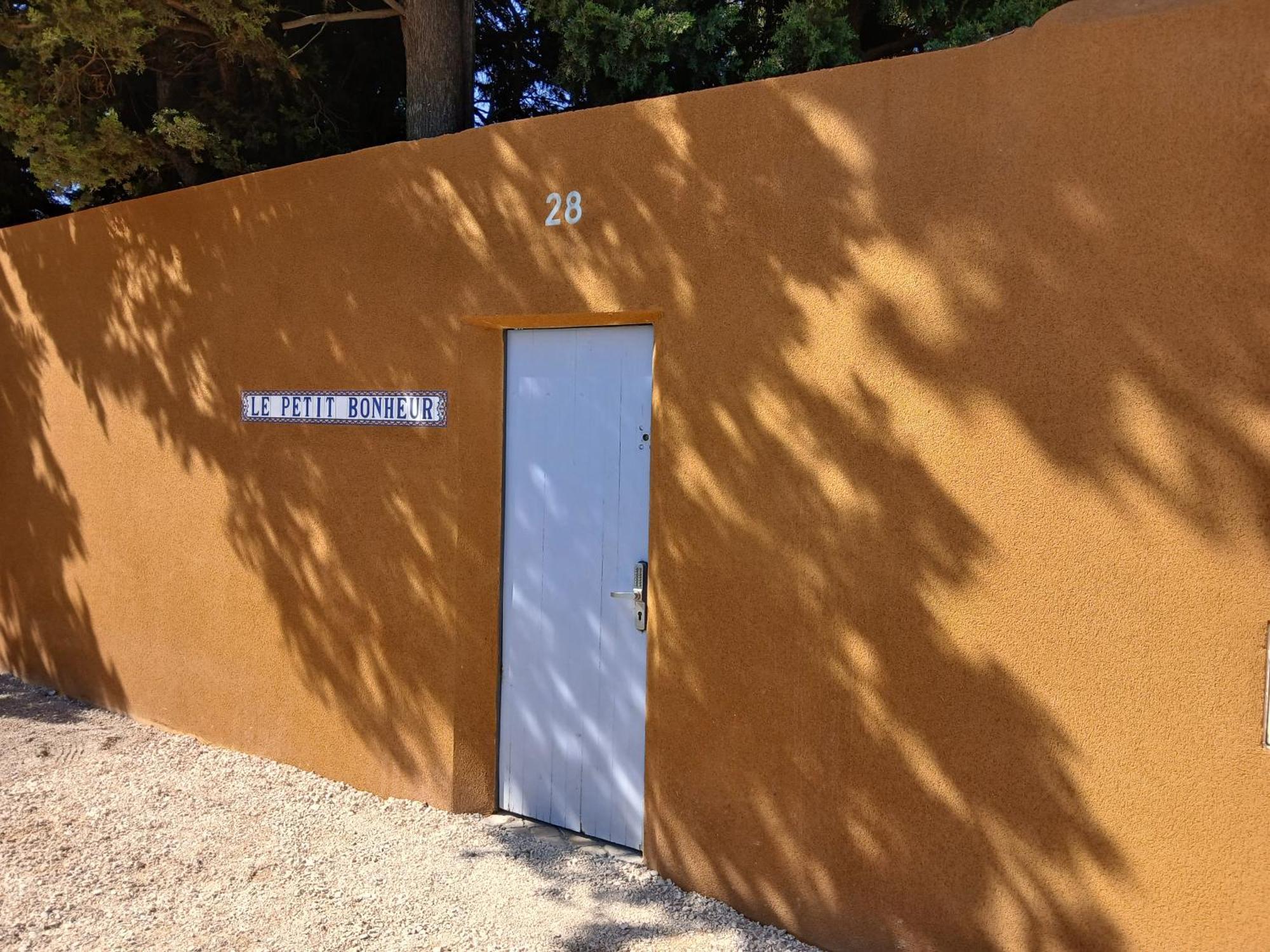Logement Lumineux, Entierement Renove Avec Jardin Caumont-sur-Durance Экстерьер фото